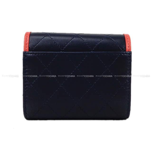 CHANEL シャネル マトラッセ バイカラー 三つ折 コンパクト 財布 