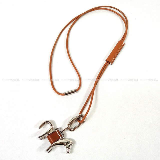 HERMES エルメス ペンダント トップ キュリオジテ シリーズ チャーム "カレーシュ GM" シルバー