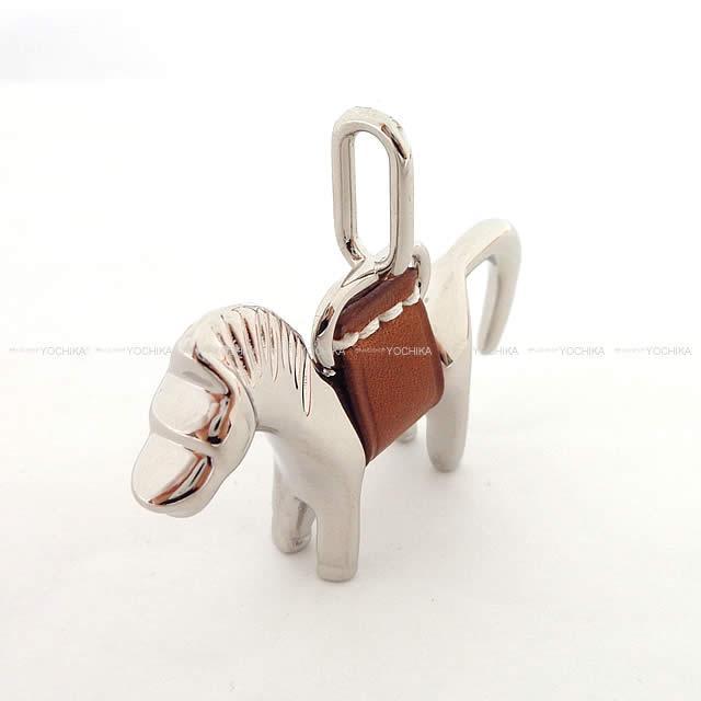 HERMES エルメス ペンダント トップ キュリオジテ シリーズ チャーム "カレーシュ GM" シルバー