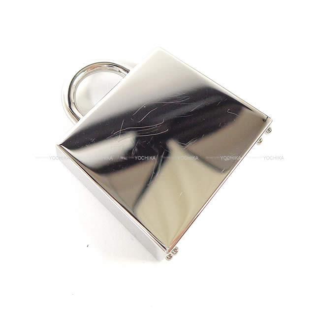 HERMES エルメス チャーム ペンダント トップ キュリオジテ "ケリー キュリオシー" 白(ホワイト) シルバー金具 新品