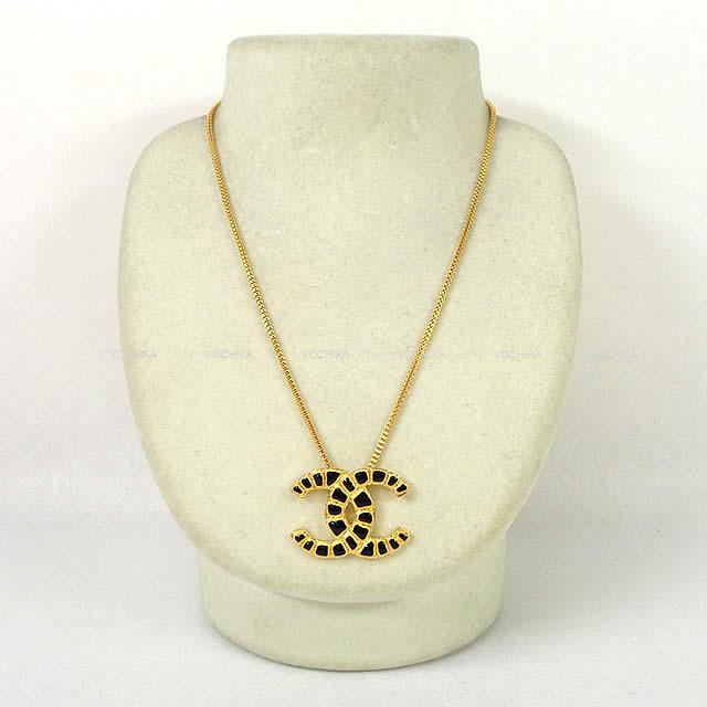 19年 新作 Chanel シャネル メティエダール パリ Ny エジプト ビッグココマーク エンボス ネックレス ゴールド 黒 ゴールド金具 Ab1470 新品