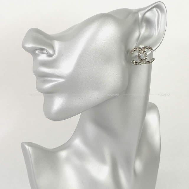 19年 限定 メティエダール パリ Ny エジプト Chanel シャネル ココマーク 古代文字 ピアス ガンメタルシルバー Ab1875 新品 19年 限定 メティエダール パリ Ny エジプト Chanel シャネル ココマーク 古代文字 ピアス ガンメタルシルバー Ab1875 新品