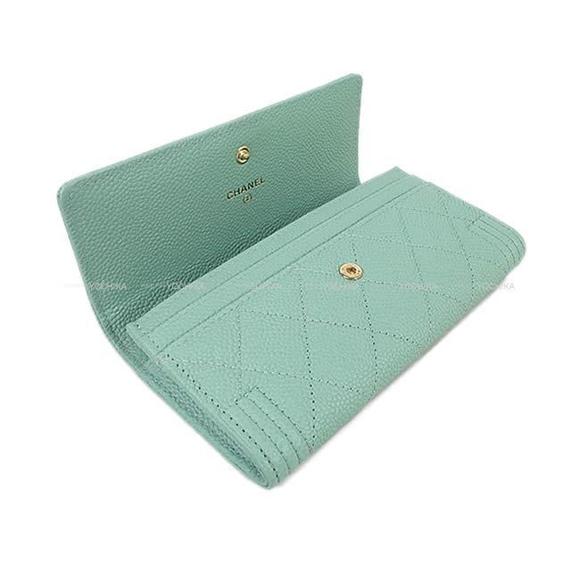 シャネル ボーイシャネル マトラッセ ミディアム フラップ コンパクト 財布 アイスグリーン AP0813 新品