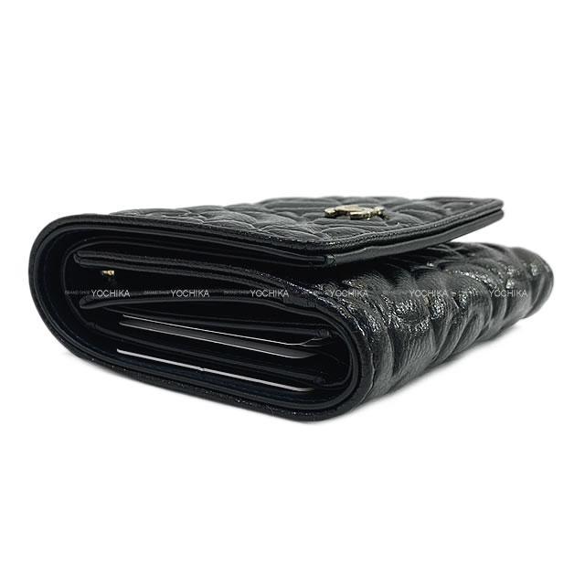 シャネル カメリア エンボス 三つ折り コンパクト 財布 黒 グレインドカーフ ゴールド金具 AP0710 新品