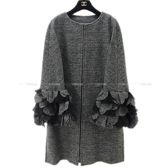 Chanel シャネル 袖 カメリア レース フリル ノーカラー ジップ ロング コート グレー 黒 ブラック 42 P543 新品同様 中古