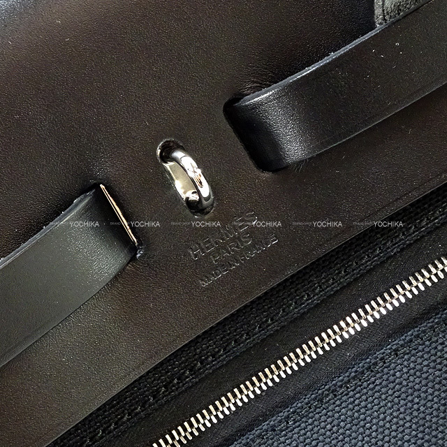 HERMES 黒リュックバッグ ジッパー付き HERMES 黒リュックバッグ ジッパー付き