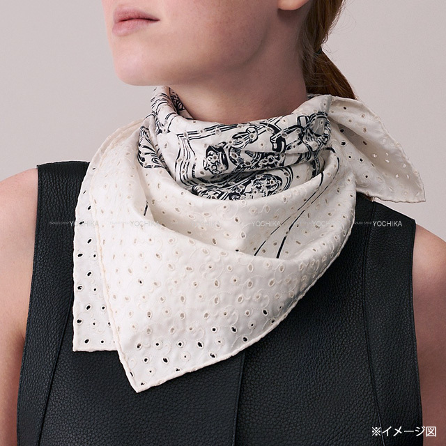HERMES カレスカーフ未使用シルク白 