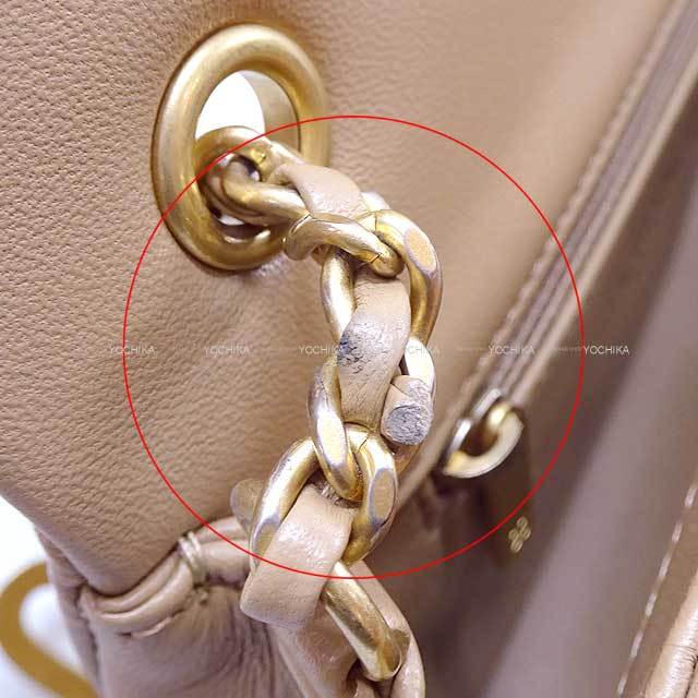 CHANEL シャネル ショルダーバッグ ミニマトラッセ 18 ハートチャーム