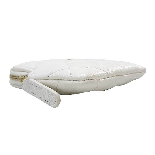CHANEL シャネル カードケース マトラッセ ココマーク コイン 白