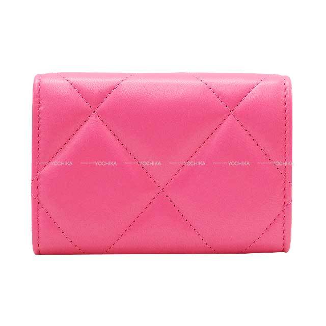 CHANEL シャネル 三つ折り財布 シャネル19 マトラッセ チェーン ココ 