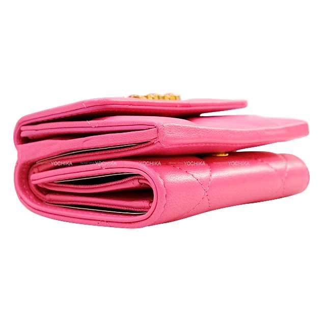 CHANEL シャネル 19 ディズヌフ 三つ折り財布 ピンク ラムスキン CHANEL シャネル ミニ財布 3つ折り財布 スモールフラップ