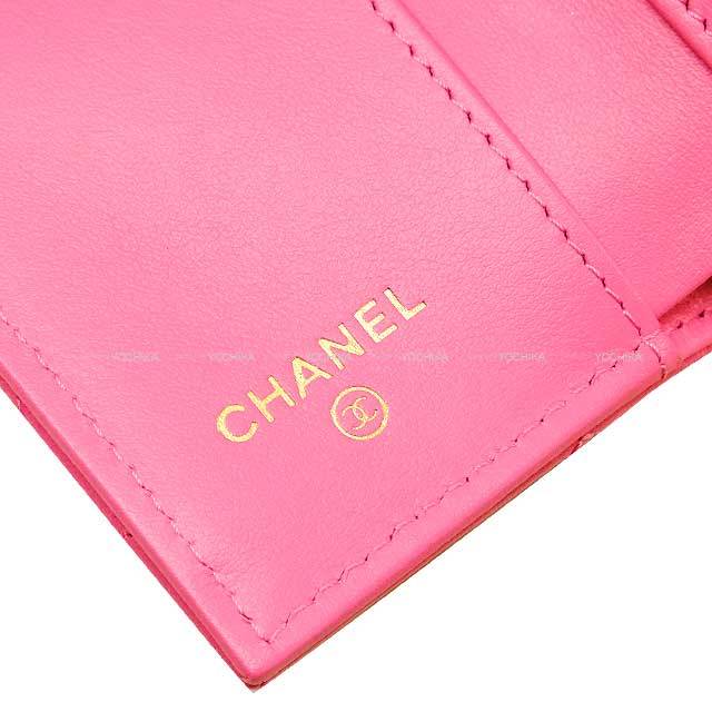 CHANEL シャネル 三つ折り財布 シャネル19 マトラッセ チェーン