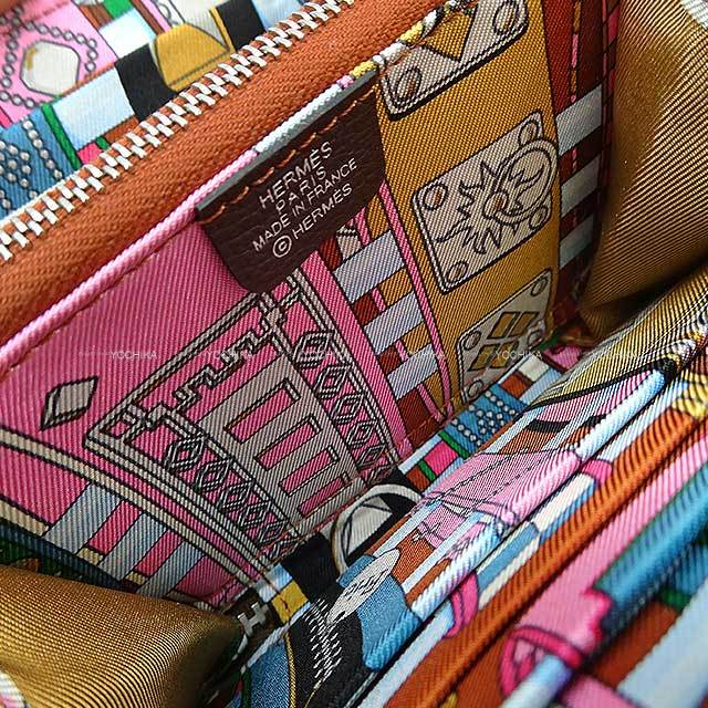 HERMES エルメス 二つ折り財布 アザップシルクイン コンパクト