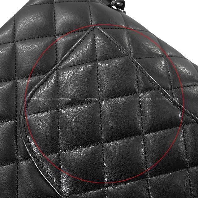 CHANEL シャネル ショルダーバッグ マトラッセ ココマーク Wフラップ