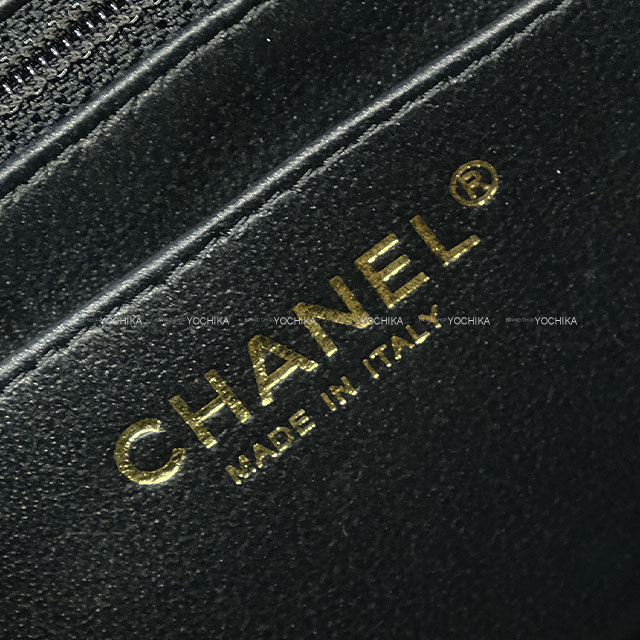 CHANEL シャネル ショルダーバッグ ミニ マトラッセ 20 ココマーク