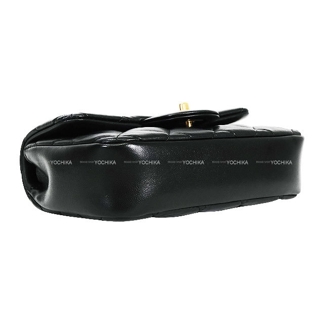 CHANEL(シャネル)ノベルティ★チャーム付 ミニショルダーバッグ★即日発送 シャネル ノベルティ ミニショルダーバッグ｜Yahoo!フリマ（旧PayPay