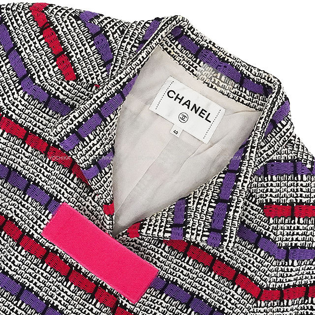 アメコミチックでスポーティなデザインが可愛い CHANEL ツイリー 2017春夏 CHANEL シャネル ノーカラージャケット ボーダーココ