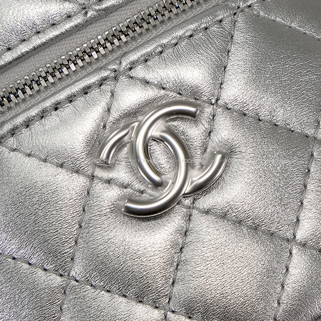 2025年 CHANEL シャネル ショルダーバッグ ヴァニティ