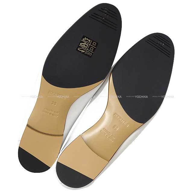 HERMES モカシン　ロワイヤル　白 モカシン 《ロワイヤル》 | Hermès - エルメス-公式サイト