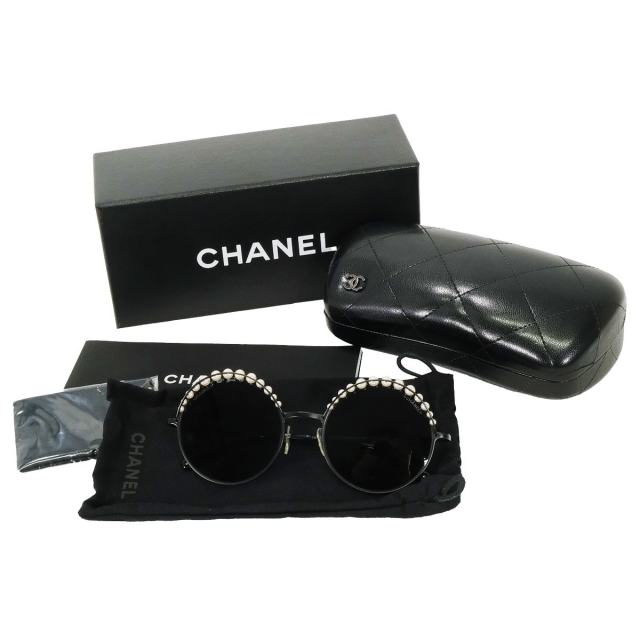 CHANEL ブラック ラウンドサングラス CHANEL シャネル サングラス ラウンドシェイプ アイウェア パール