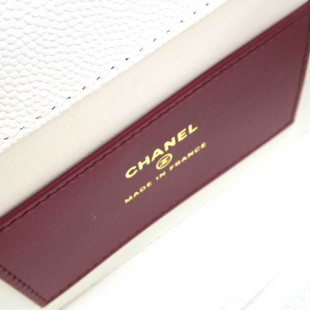 シャネルパーフェクトブック 極上シャネルワールド完全案内 2003Spring… CHANEL PERFECT BOOK 2003 SPRING.SUMMER - メルカリ