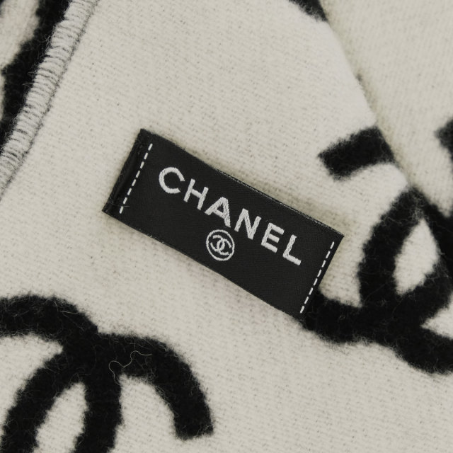 CHANEL シャネル ストール リバーシブル ココマーク 黒 (ブラック)/白