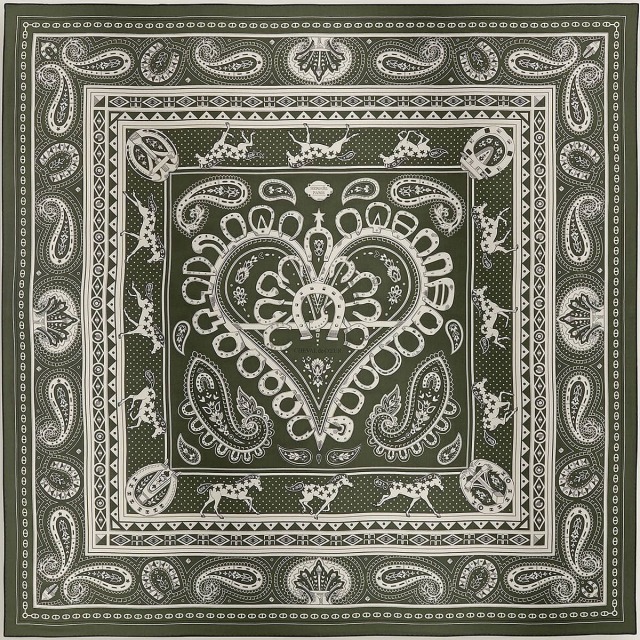 HERMES エルメス スカーフ カレ140 シュヴァル ドゥ クール バンダナ カーキフォンセ/白/黒 カシミヤ/シルク 新品