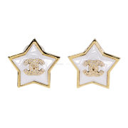 シャネルのピアスならブランドショップよちか