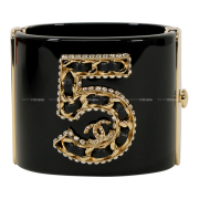 シャネルのアクセサリーならブランドショップよちか