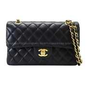 シャネル CHANEL 一覧｜マトラッセ、ココマークなど、新品から入手困難