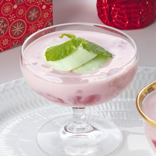 22イチゴヨーグルト＆パンナコッタ仕立て