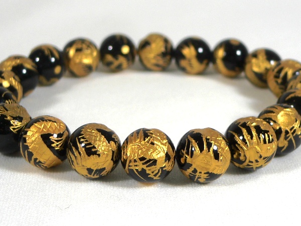 金龍彫りブラックオニキス・20玉ブレスレット