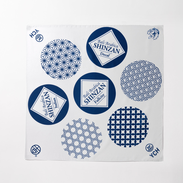 オン　銀座　ON 風呂敷　限定　ノベルティ　スイス On Tokyo Ginza ノベルティ風呂敷【非売品】 - メルカリ