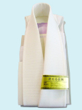 装道の美容衿、洗える正絹シリーズです。