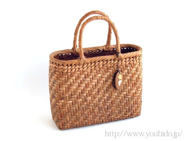 山葡萄の蔓　Ｓ級品　1400g 山葡萄の蔓皮国産B①