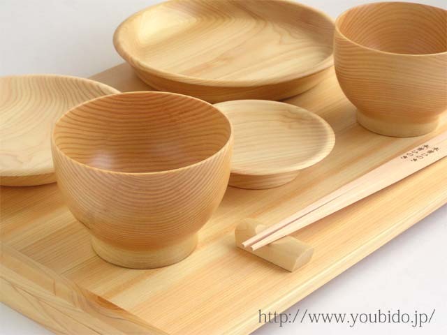 やさしい木の器《東濃ひのき》お食い初め食器卓膳セット(15470) 東濃ひのきお食い初め食器卓膳セット