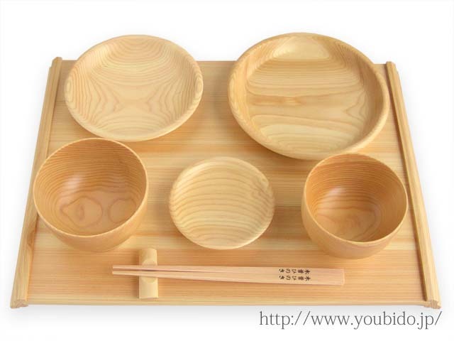 やさしい木の器《東濃ひのき》お食い初め食器卓膳セット(15470) 東濃ひのきお食い初め食器卓膳セット