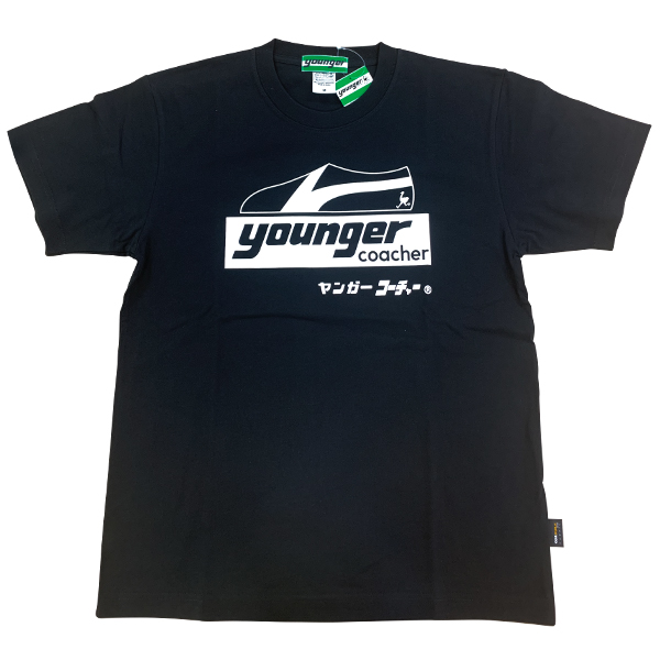 【公式ショップ限定】ヤンガー（Younger）コーチャーシルクプリントＴシャツ（ブラック）【メール便可】