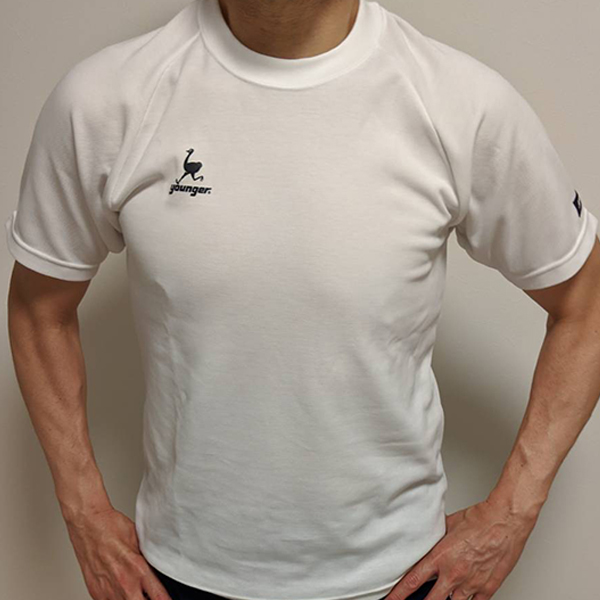 【公式ショップ限定】ヤンガー（Younger）ワンポイントTシャツ（ホワイト）【メール便可】【予約販売】