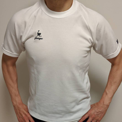 【公式ショップ限定】ヤンガー（Younger）ワンポイントTシャツ（ホワイト）【メール便可】【予約販売】