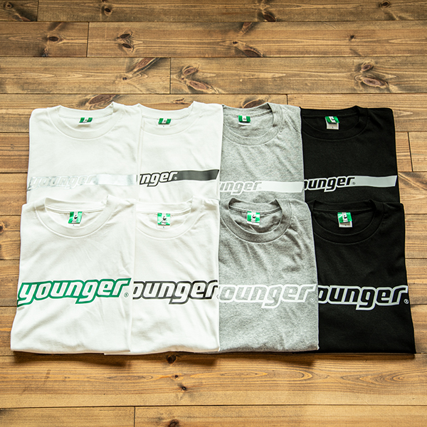 ロゴTシャツB(ホワイト×シルバー）