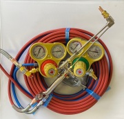 酸素・アセチレン A型ガス切断スターターセット ASETSU-SET 酸素調整器＋アセチレン調整器＋切断器＋火口3種＋ホース付 生産現場・工場用