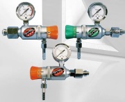 小池酸素工業 ダイヤルくん アルゴン30 流量調整器 アルゴンガス用 9～30L/min 容器用W22-14袋ナット