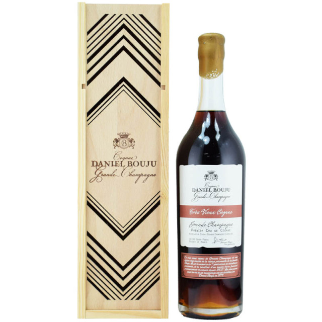 【最も若い原酒が1979年★シガーボックス、洗練されエレガント、バラの花びら、ランシオ、本当に素晴らしいコニャック】ダニエルブージュ　トレビュー　40％　700ml