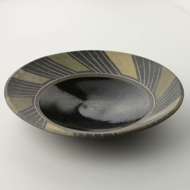 GMHO147B○市野哲次 作家物 器 大皿 丸皿 皿 食器 陶磁器 陶器 イ GMHO147B○市野哲次 作家物 器 大皿 丸皿 皿 食器 陶磁器 陶器