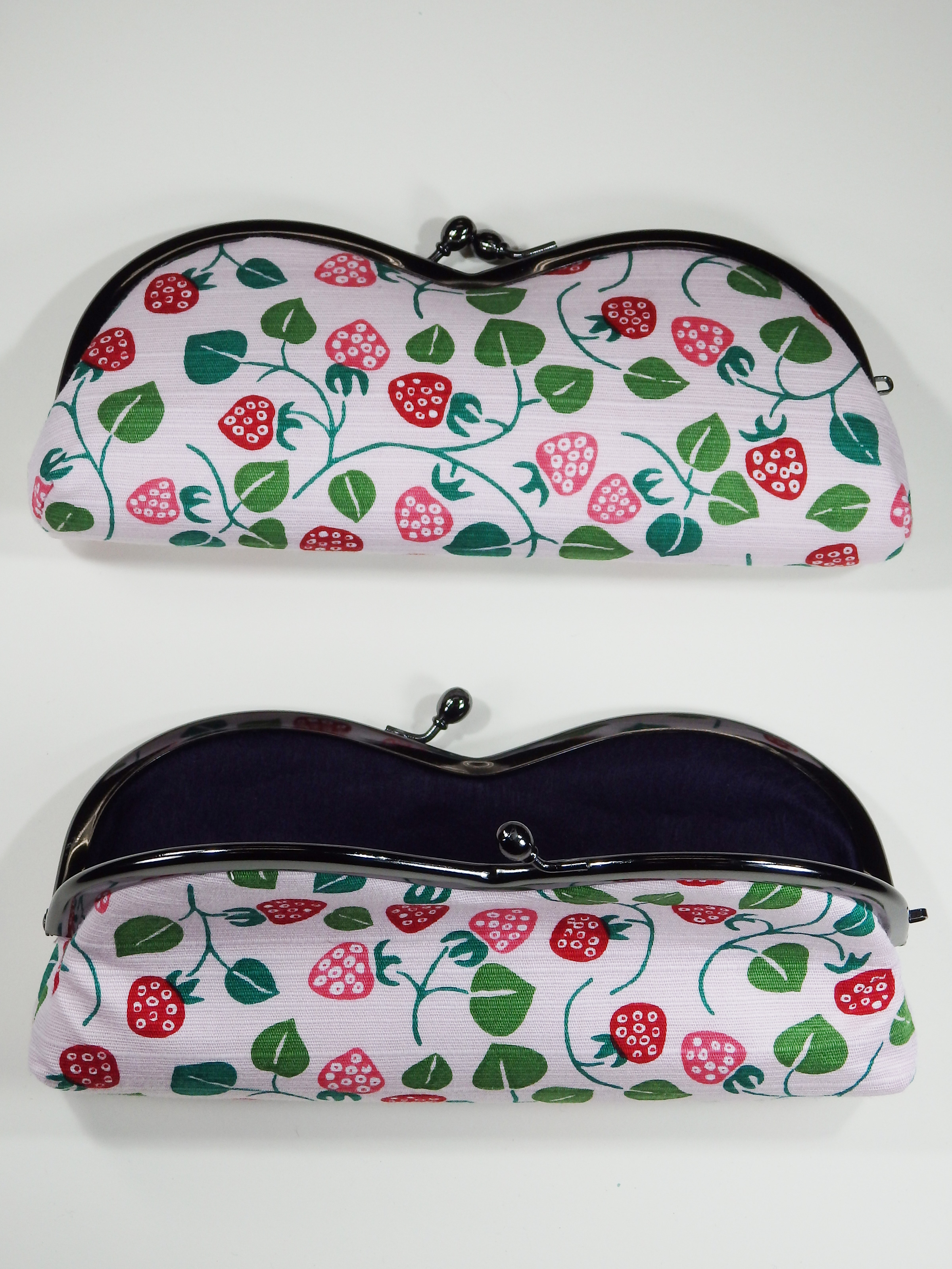 がま口メガネケース いちご