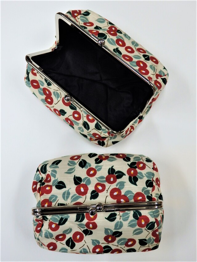 化粧ポーチ「小椿（ベージュ）」