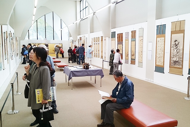 郡山開成学園　江戸琳派作品展の会場