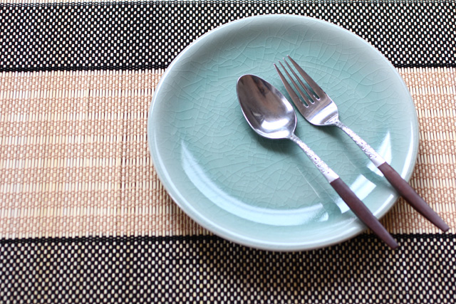 丸皿２２ｃｍ　プレーン　オーシャングリーン