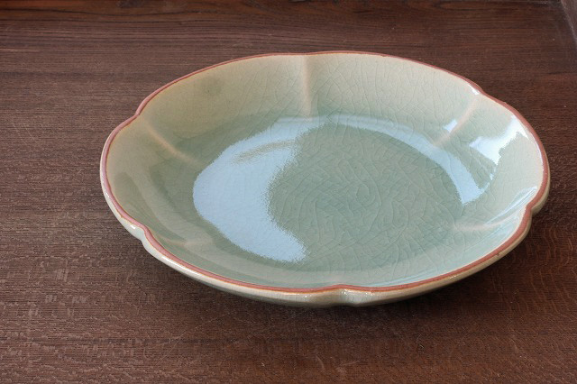 ロータス花のお皿（１７ｃｍ）